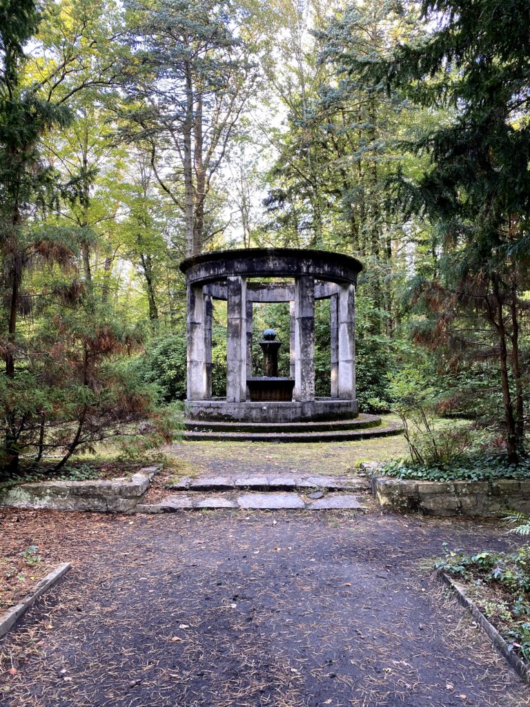 Brunnen Südwestfriedhof, Fotoshooting Südwestfriedhof Stahnsdorf