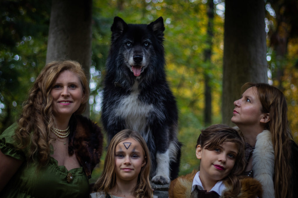 Mittelalter, Fotoshooting Südwestfriedhof Stahnsdorf, Husky